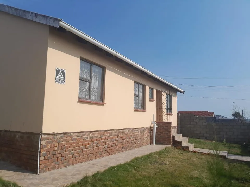 3 Bedroom House for sale in Sweetwaters