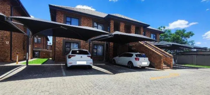 3 Bedroom Apartment / flat for sale in Ravenswood