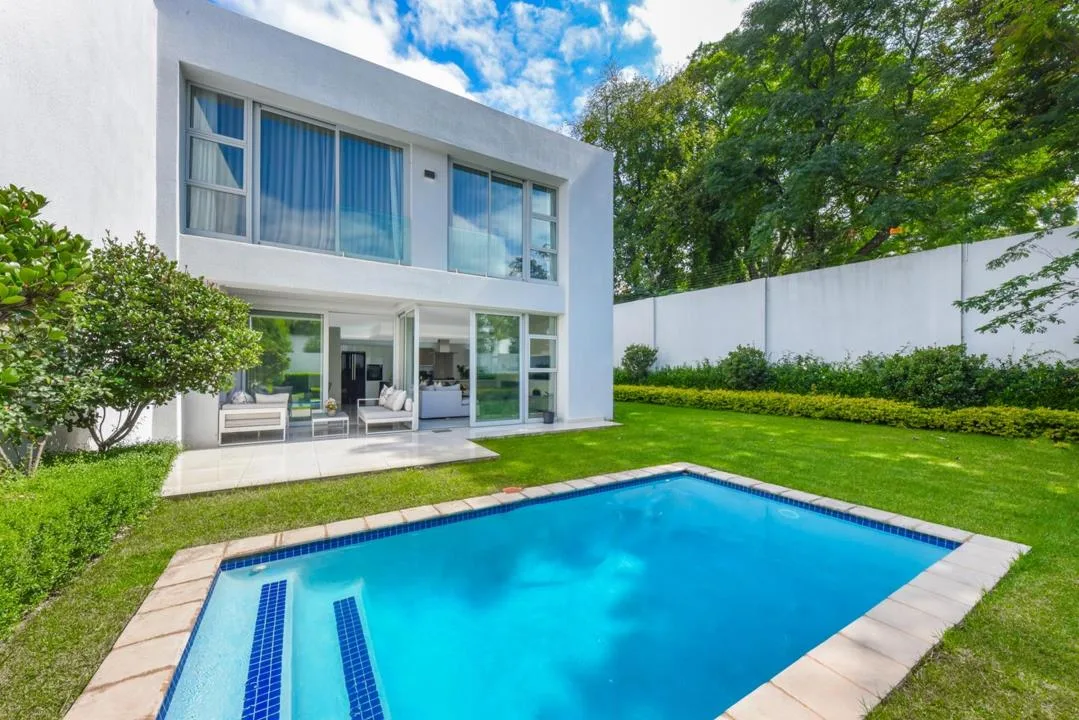 3 Bedroom Townhouse for sale in Melrose