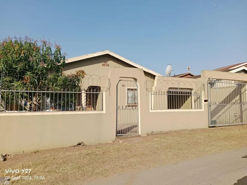 3 Bedroom House for sale in Palmview