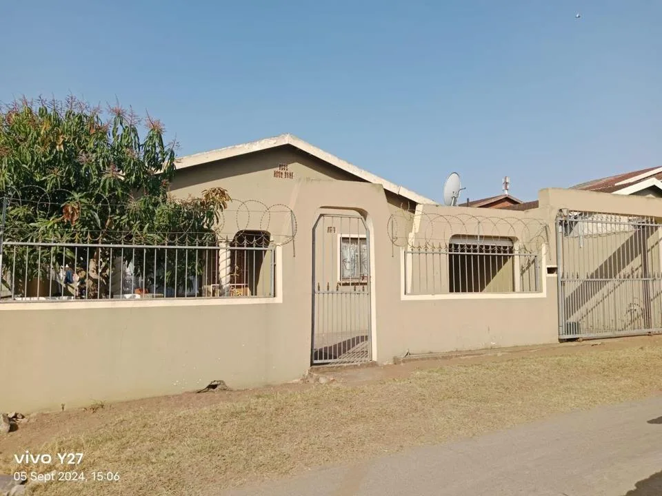 3 Bedroom House for sale in Palmview