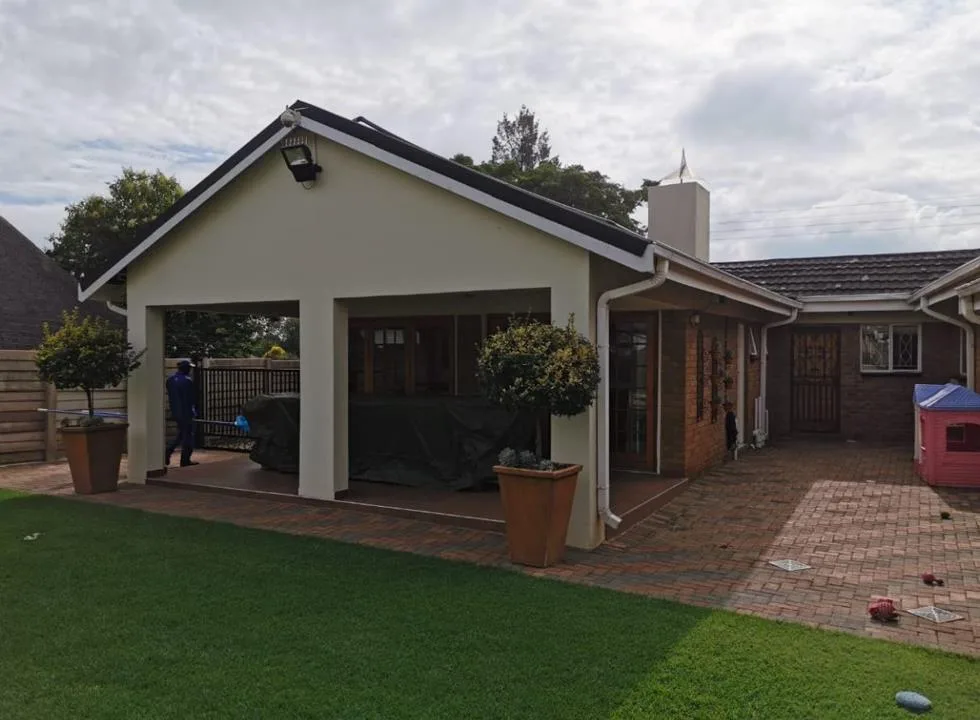 4 Bedroom House for sale in Balfour
