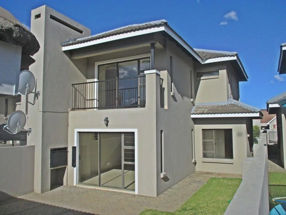 3 Bedroom House for sale in Shellyvale