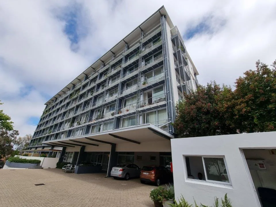 2 Bedroom Apartment / flat for sale in Kenilworth Upper