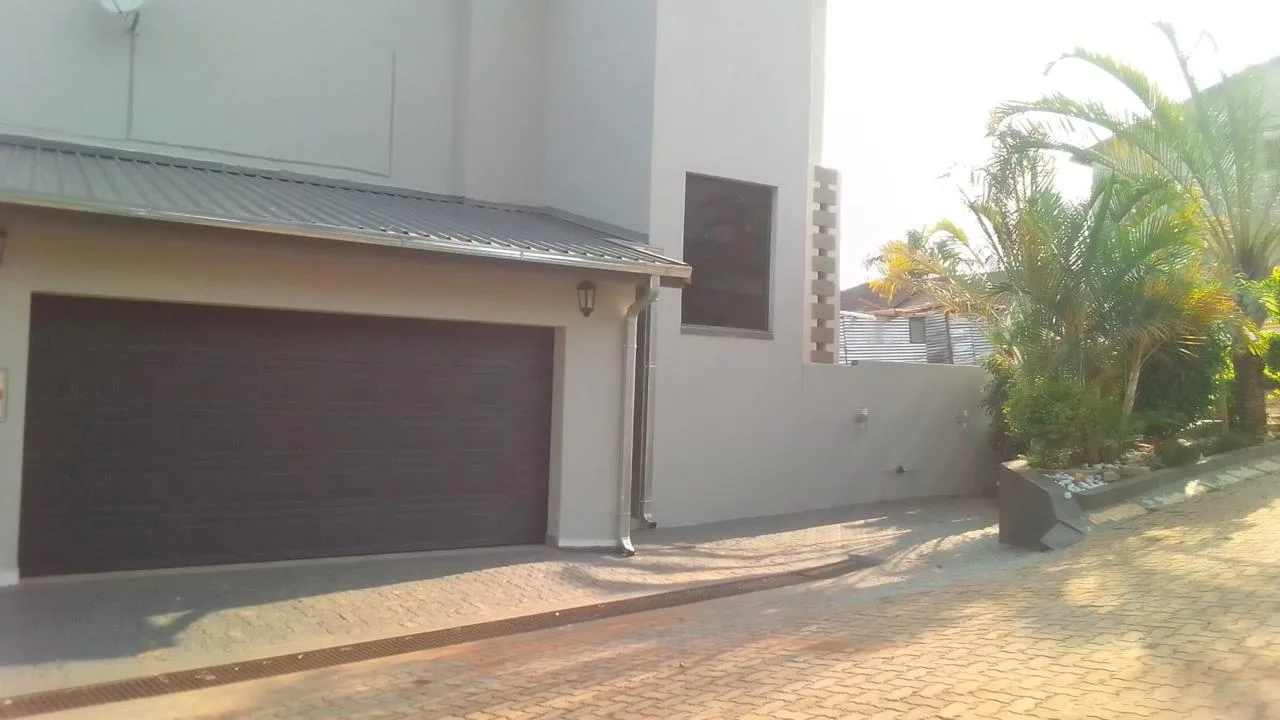 3 Bedroom House for sale in Aquapark