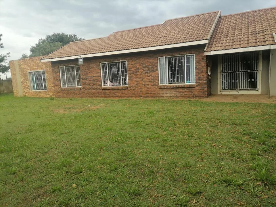 4 Bedroom House to rent in Waldrift