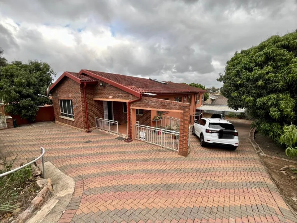 4 Bedroom House for sale in Rydalvale