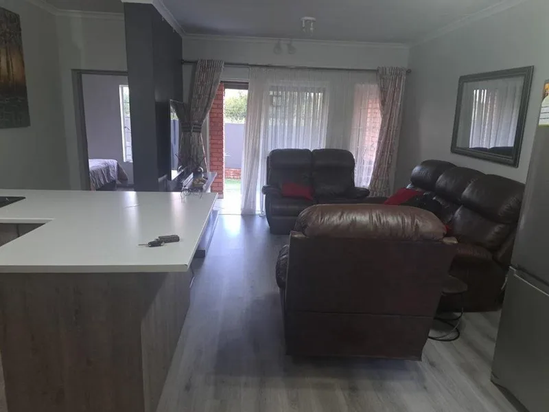 3 Bedroom Apartment / flat for sale in Wolmer