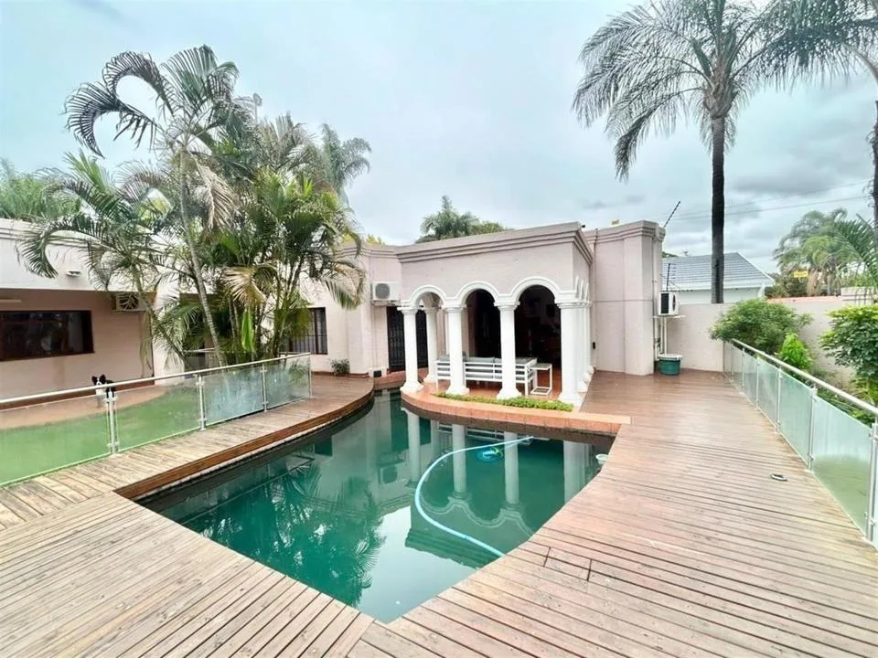 4 Bedroom House for sale in Welgelegen