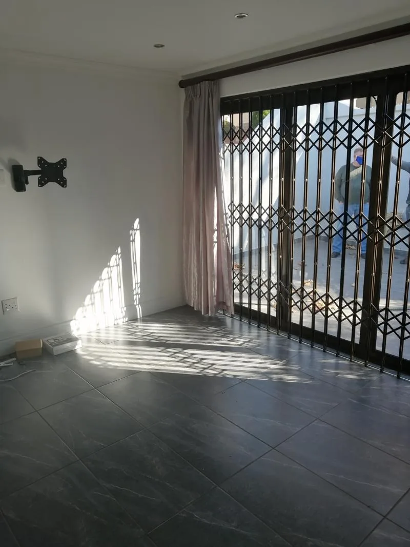 1 Bedroom House in Bezuidenhout Valley