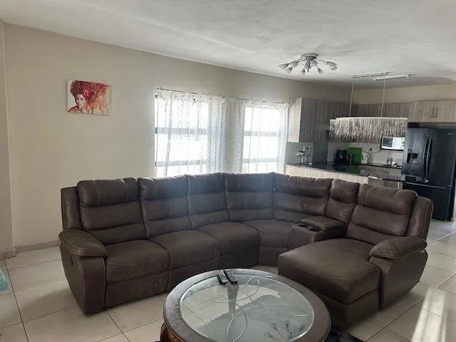 3 Bedroom Townhouse to rent in Cashan