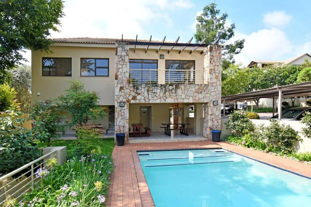 2 Bedroom Apartment / flat for sale in Bryanston