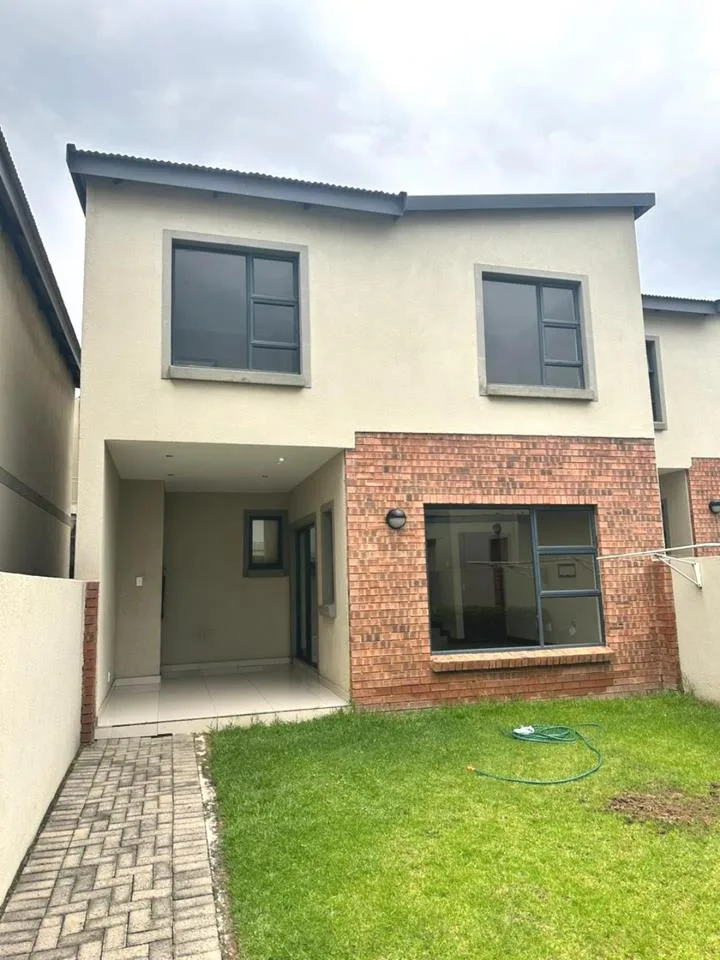 3 Bedroom House for sale in Ben Fleur