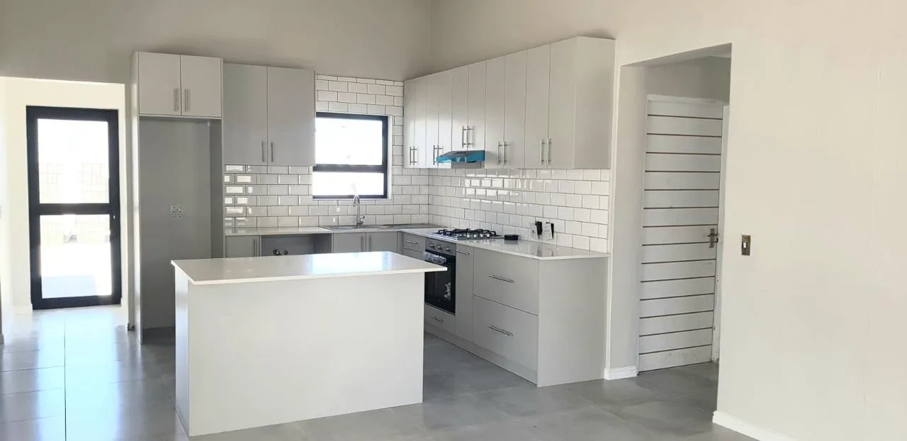 2 Bedroom House for sale in Laguna