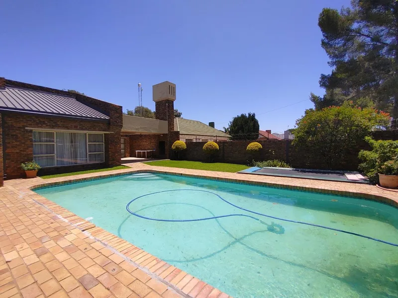5 Bedroom House in Doorn