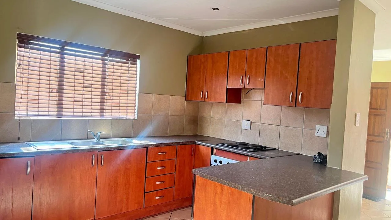3 Bedroom Apartment / flat to rent in Hoeveld Park