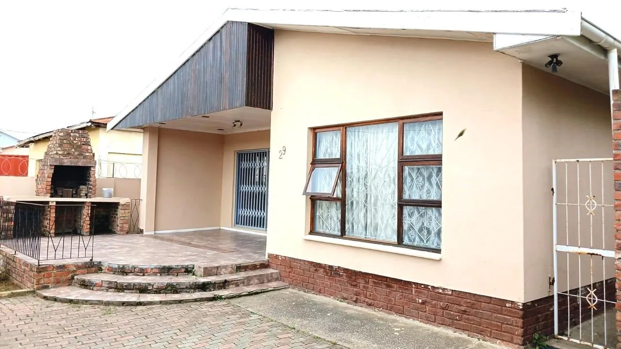 3 Bedroom House for sale in Schornville