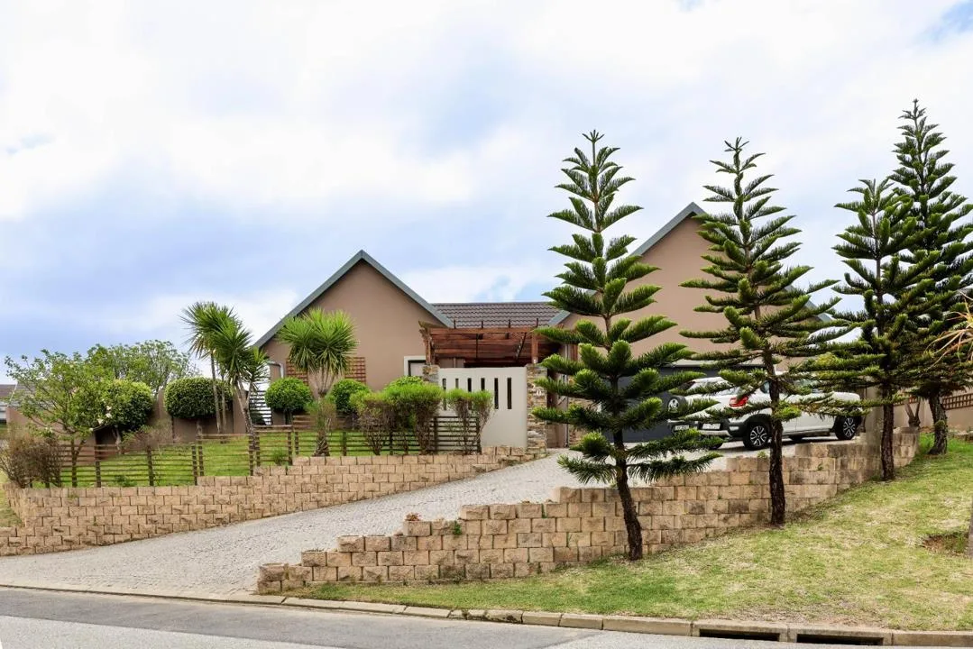 3 Bedroom House for sale in Blue Mountain Village