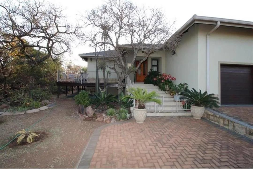 3 Bedroom House for sale in Intaba-Indle Wilderness Estate