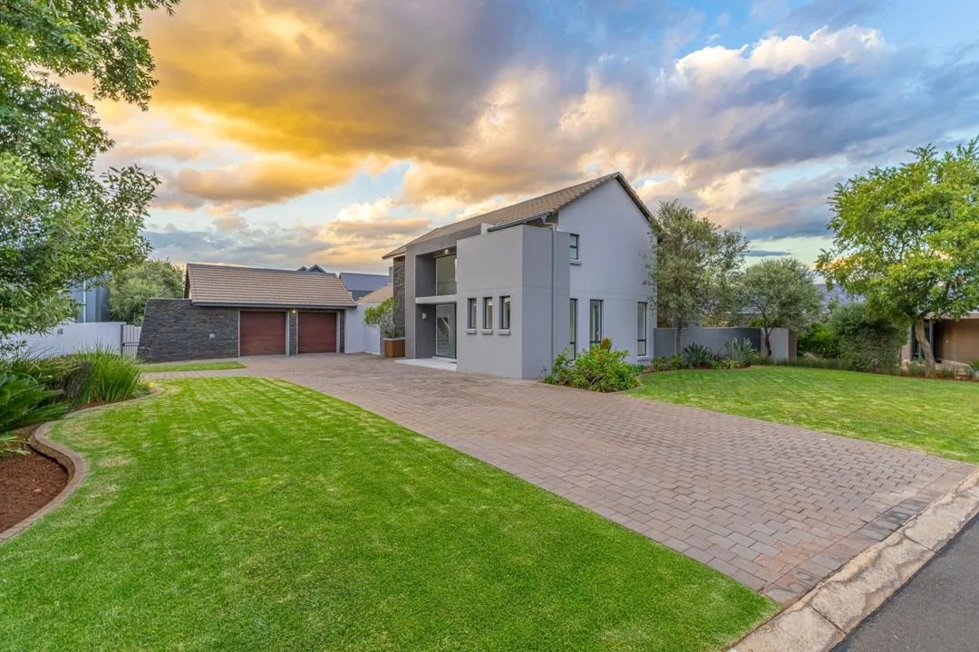 4 Bedroom House for sale in Serengeti Lifestyle Estate