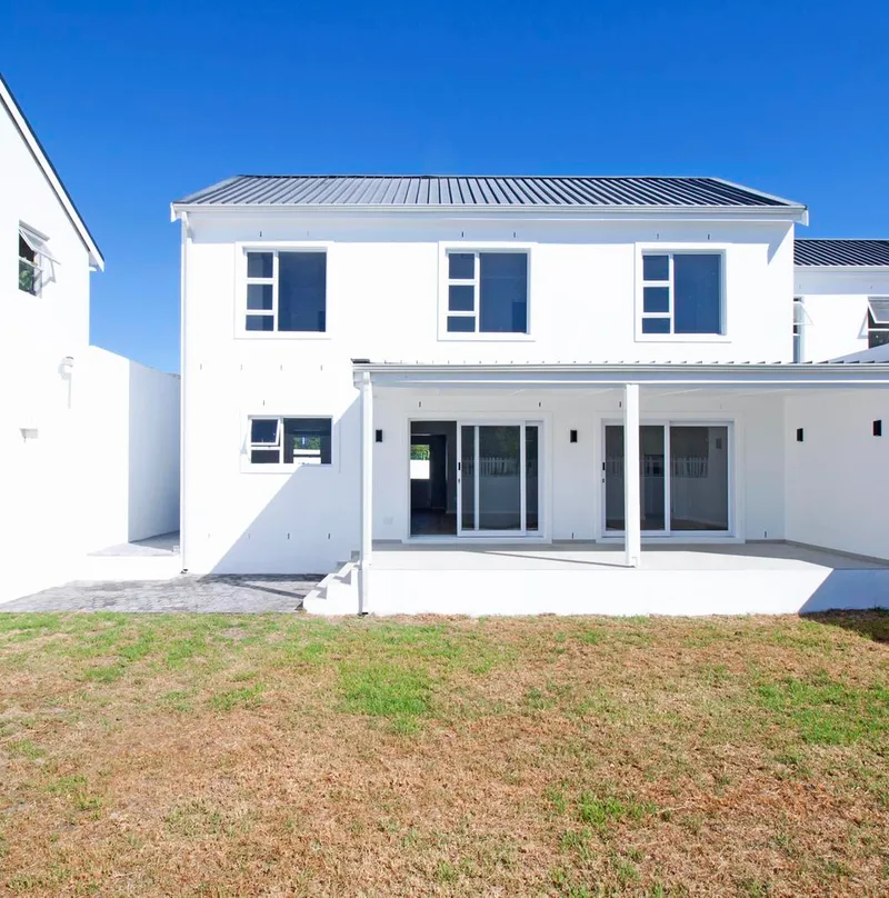 3 Bedroom House in Kommetjie
