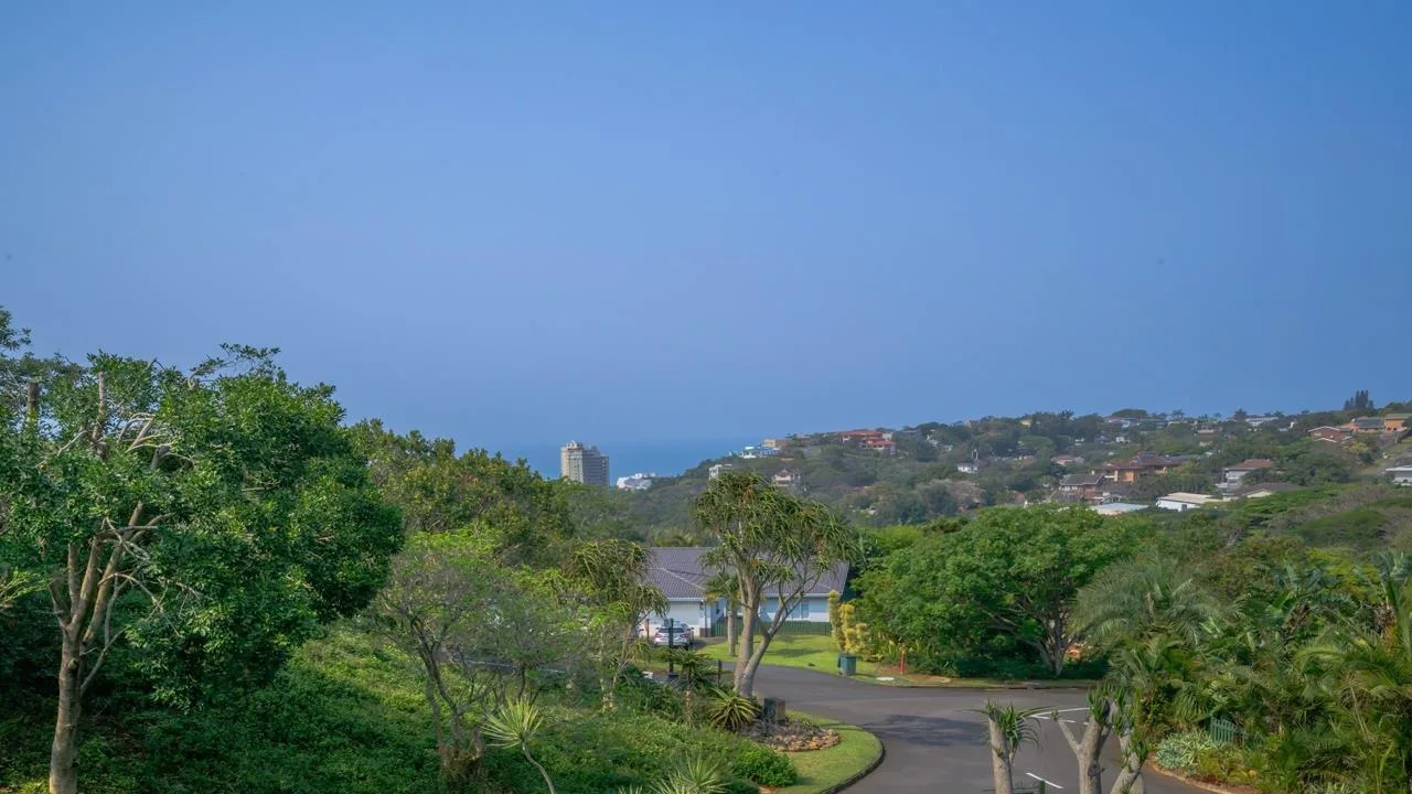 4 Bedroom Apartment / flat for sale in Beverley Hills Estate