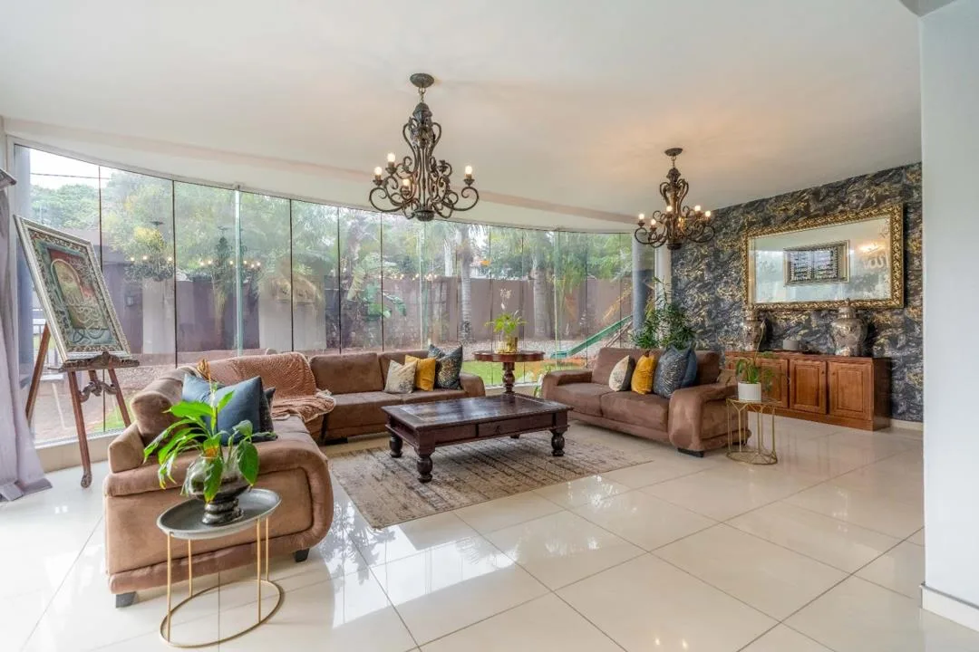7 Bedroom House for sale in Durban North