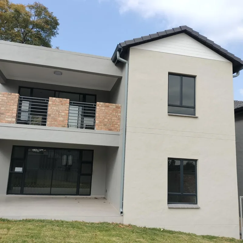 2 Bedroom Apartment in Morningside Manor