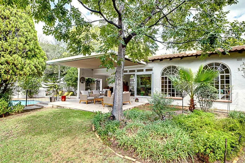 4 Bedroom House for sale in Duxberry