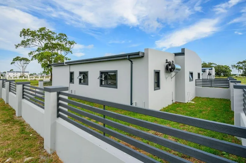 3 Bedroom House for sale in Rowallan Park