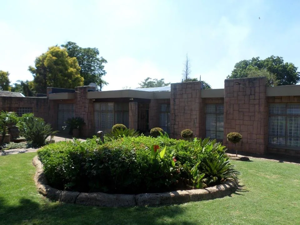 3 Bedroom House for sale in Hazelpark