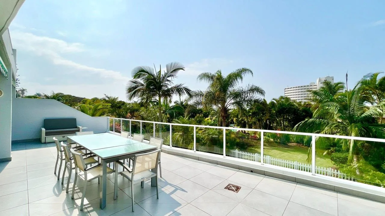 3 Bedroom Apartment / flat to rent in Umhlanga Central
