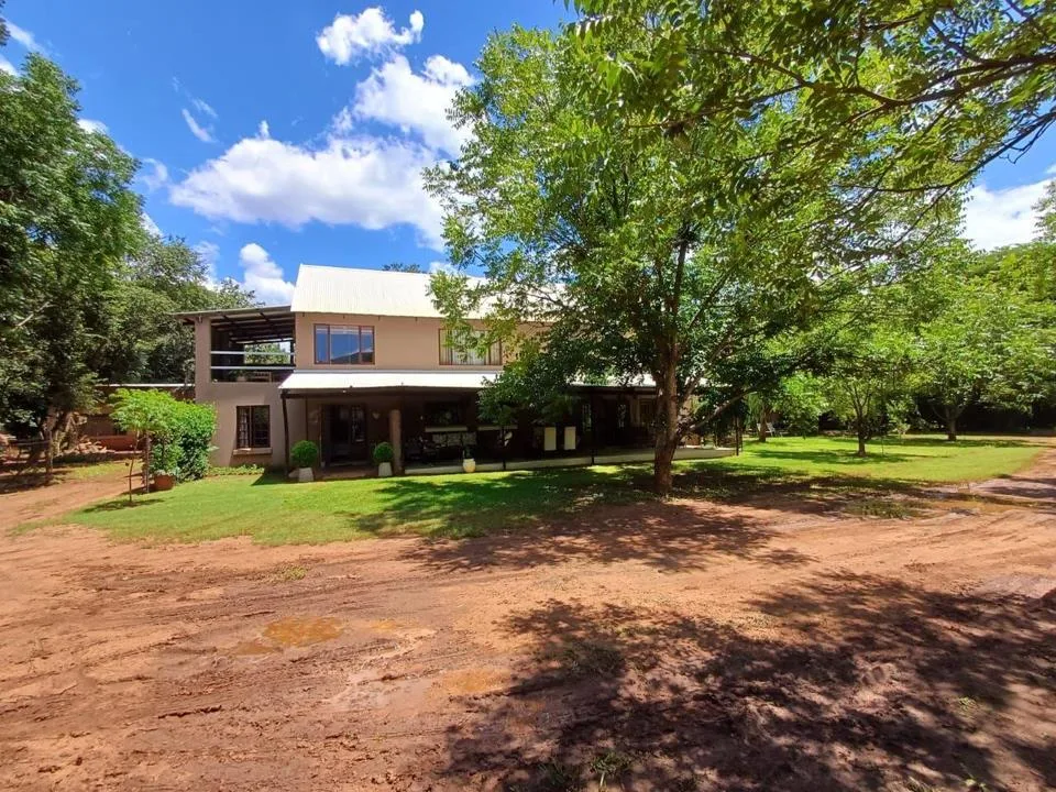 9 Bedroom House for sale in Scheerpoort AH