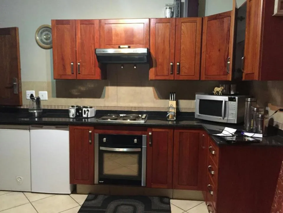 3 Bedroom House for sale in Waterval East