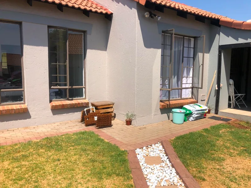 2 Bedroom Simplex in Monavoni