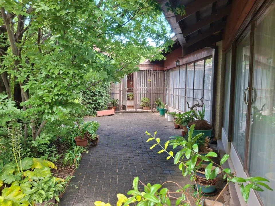 4 Bedroom House for sale in Panorama