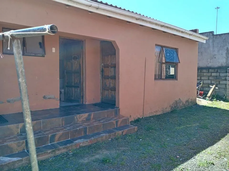 3 Bedroom House for sale in Mdantsane Nu 17