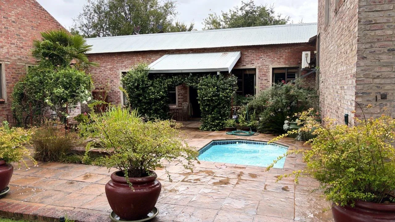 4 Bedroom House for sale in Viljoenskroon Rural