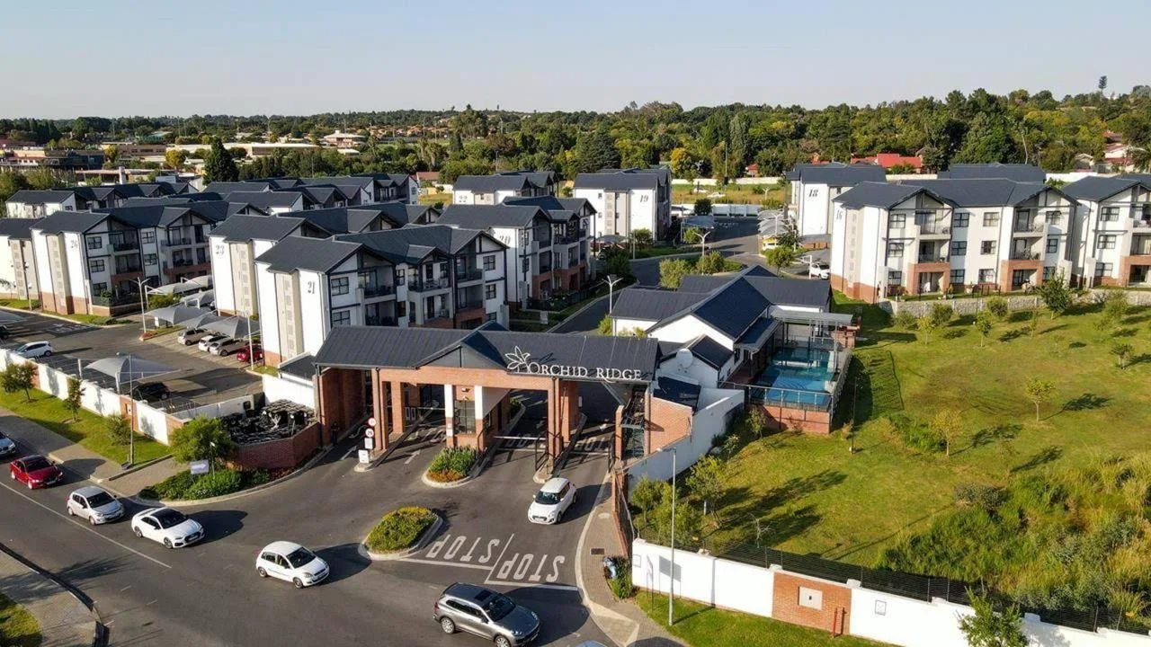 1 Bedroom Apartment / flat for sale in Sundowner