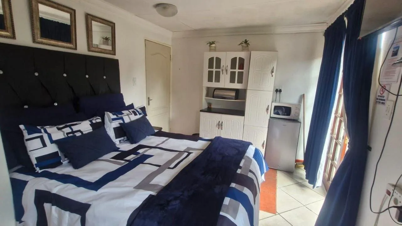 0.5 Bedroom Apartment / flat to rent in Kruinpark