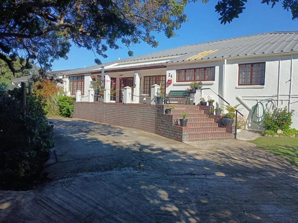 2 Bedroom Townhouse for sale in West Bank