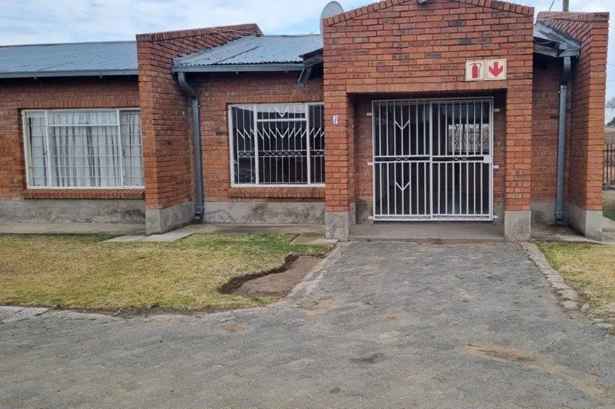 1 Bedroom Townhouse for sale in Ladybrand