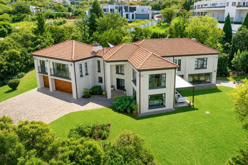 3 Bedroom House in Mooikloof Equestrian Estate