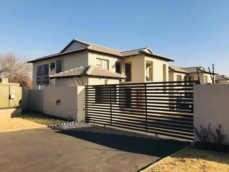 2 Bedroom Apartment / flat for sale in Secunda Central