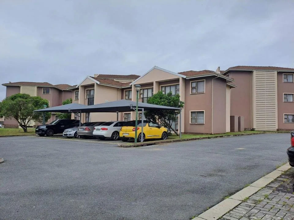 2 Bedroom Apartment / flat for sale in Lennox Estate