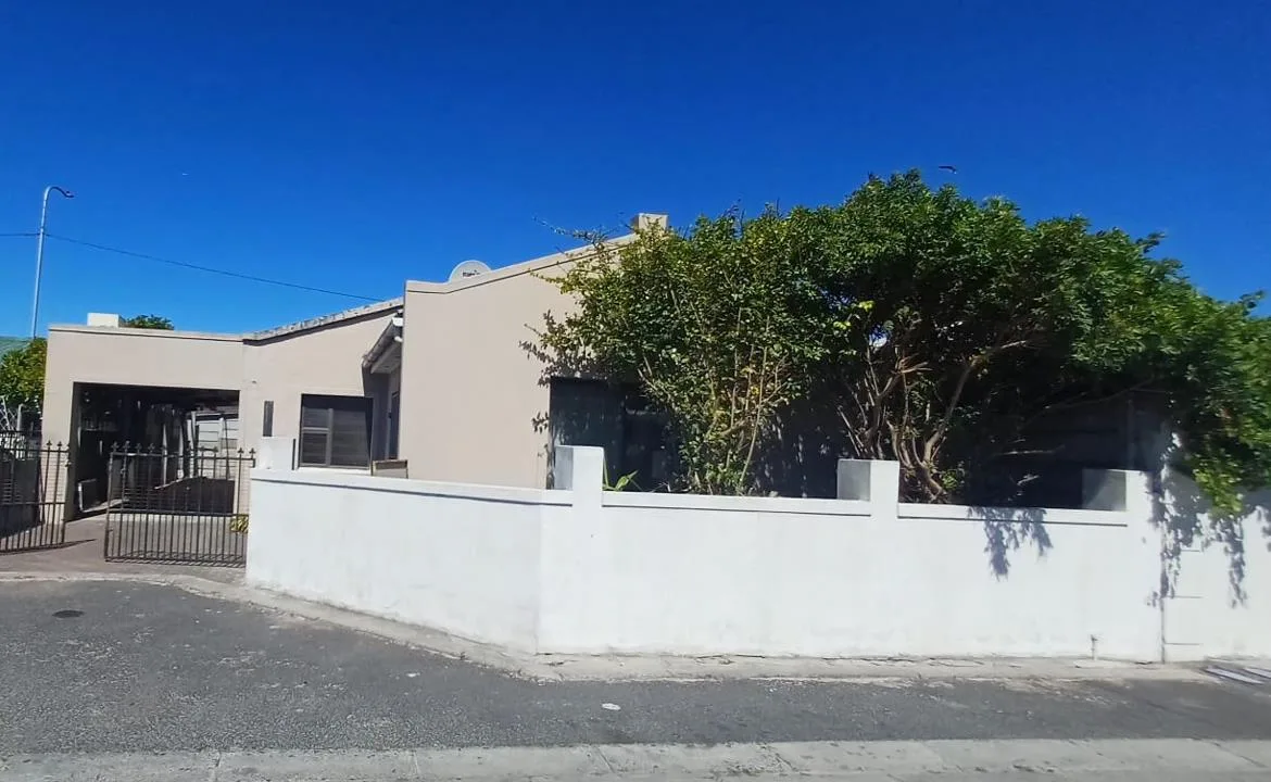3 Bedroom House for sale in New Woodlands