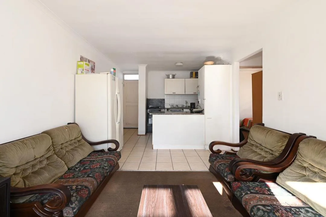 2 Bedroom Apartment / flat for sale in Parow North