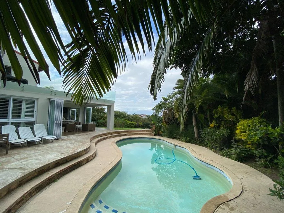 6 Bedroom House to rent in Southbroom