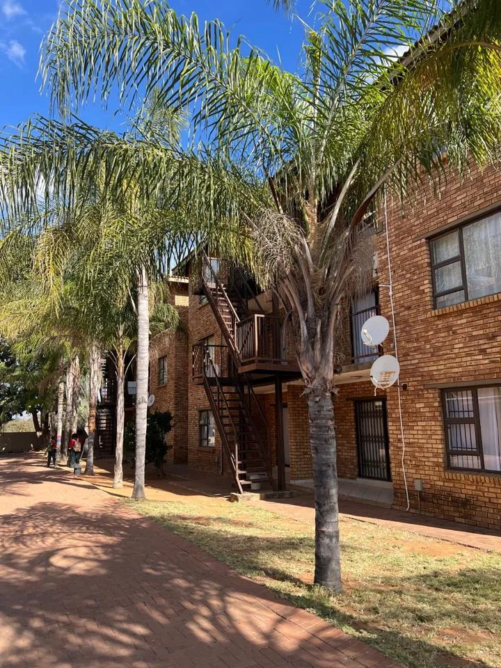 3 Bedroom Apartment / flat for sale in Lephalale