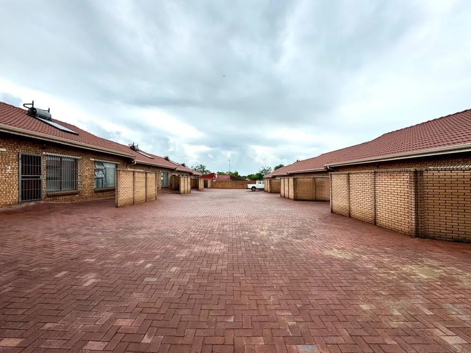 2 Bedroom Apartment / flat for sale in Trichardt